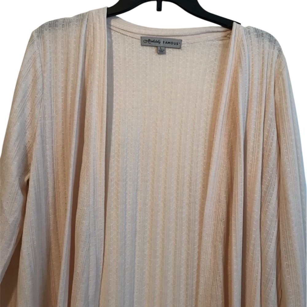 Absolutely Famous Cream Duster